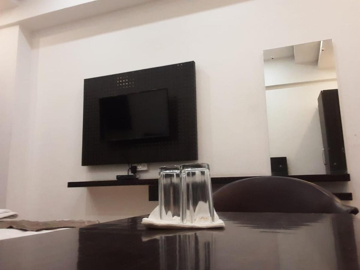 Hotel Rajshree Tanakpur Zewnętrze zdjęcie