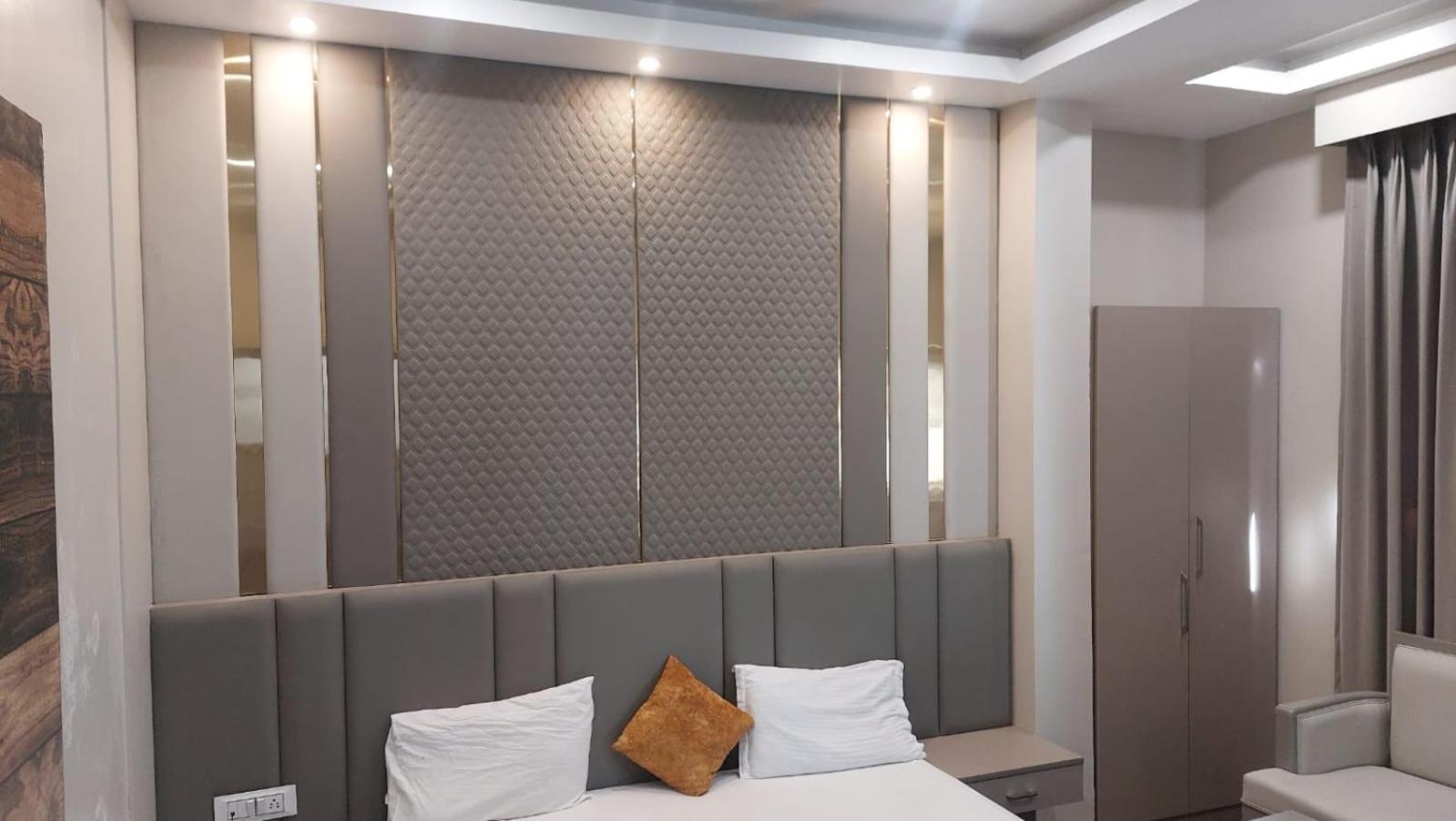 Hotel Rajshree Tanakpur Zewnętrze zdjęcie