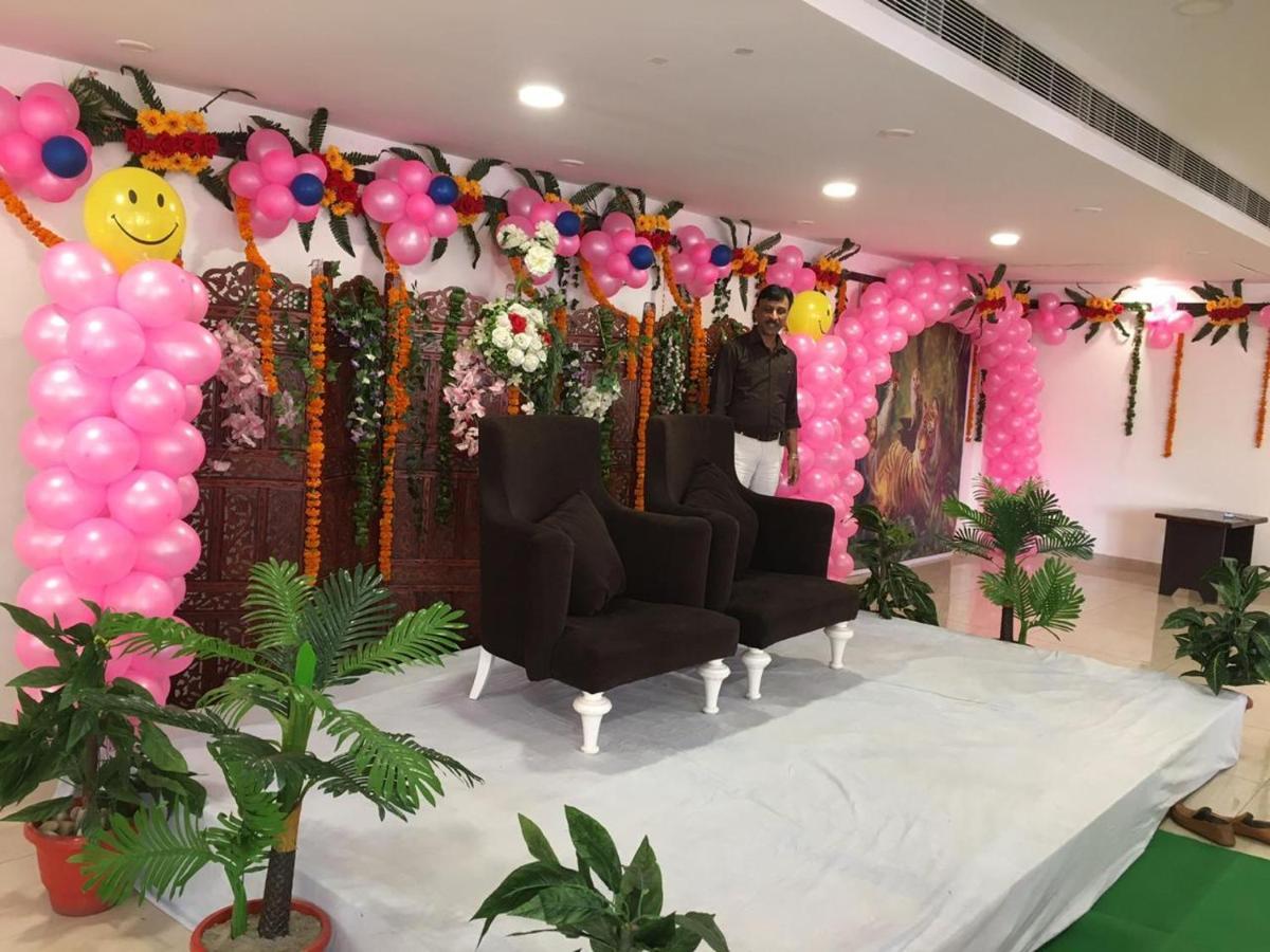 Hotel Rajshree Tanakpur Zewnętrze zdjęcie